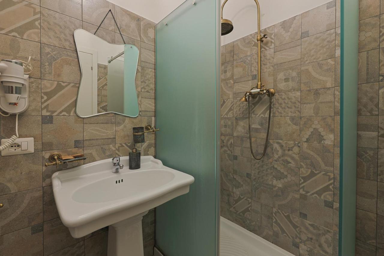Art House Suites56 Via Del Babuino 56 Rom Eksteriør billede
